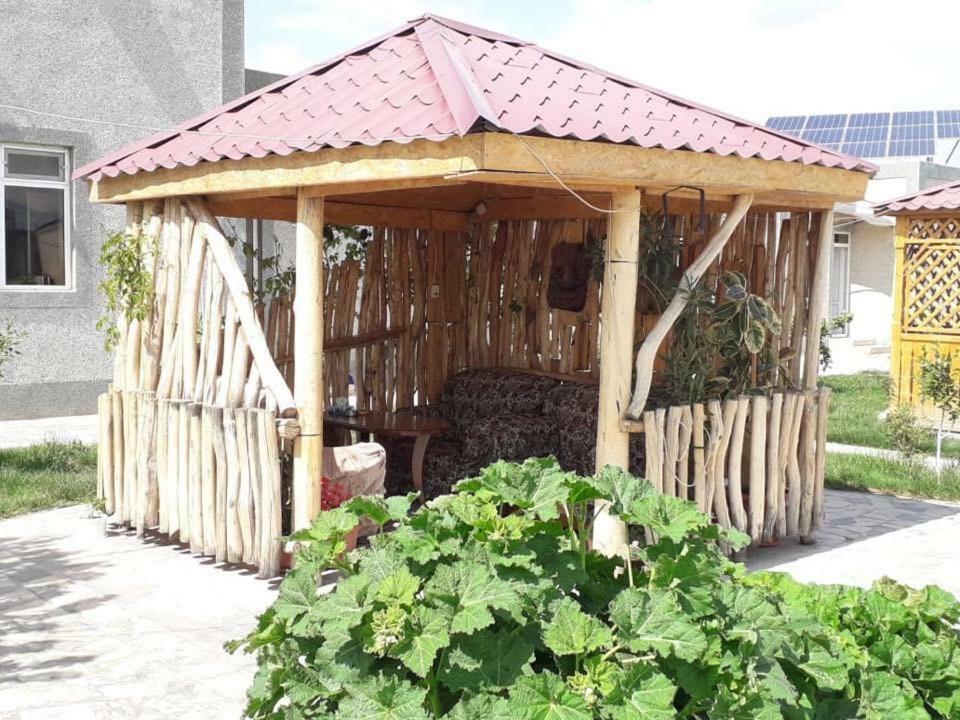 Ralina Restaurant And Hotel Davalinskiy Tsemzavod Exterior foto